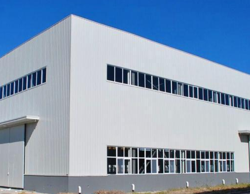 安徽鋼結(jié)構(gòu)棚廠怎么施工？