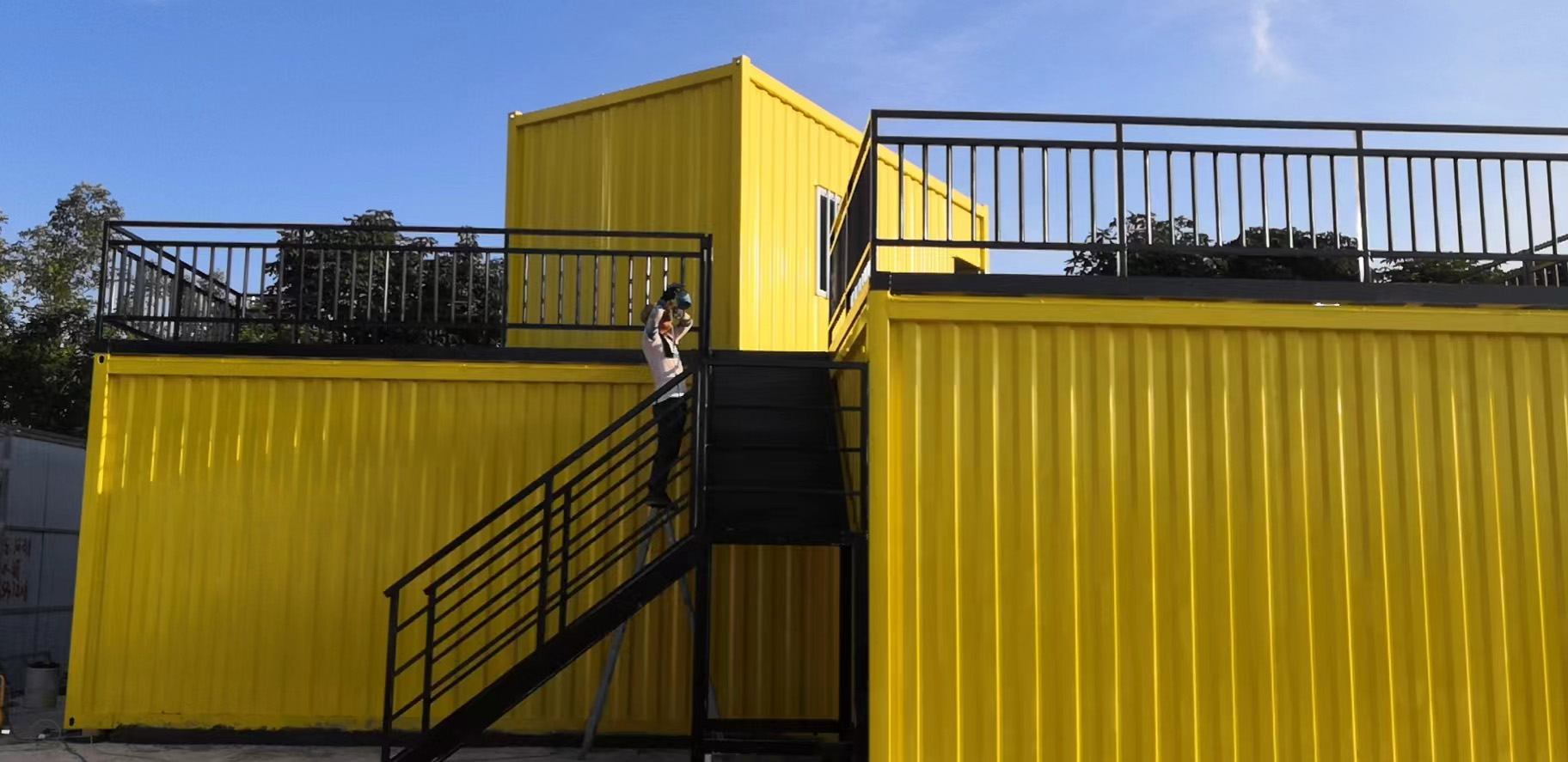 集裝箱房是由哪些材質(zhì)構(gòu)成？