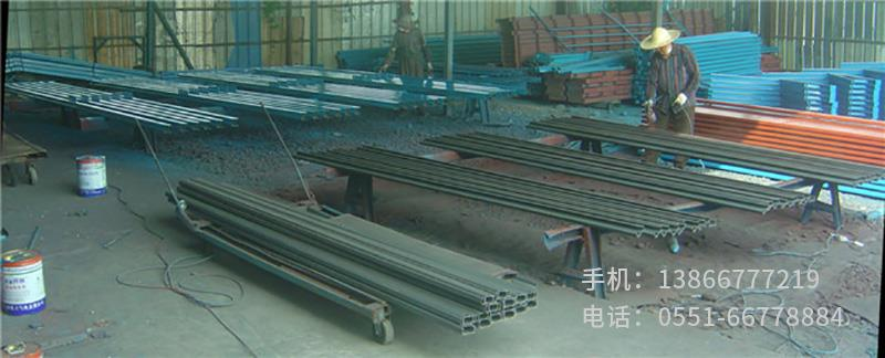 鋼架?chē)娖彳?chē)間.3